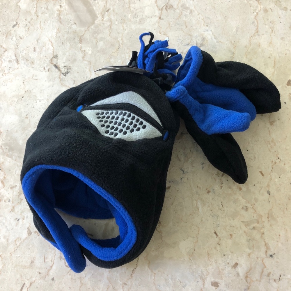 Toby NYC toddler outerwear hat & mitten set